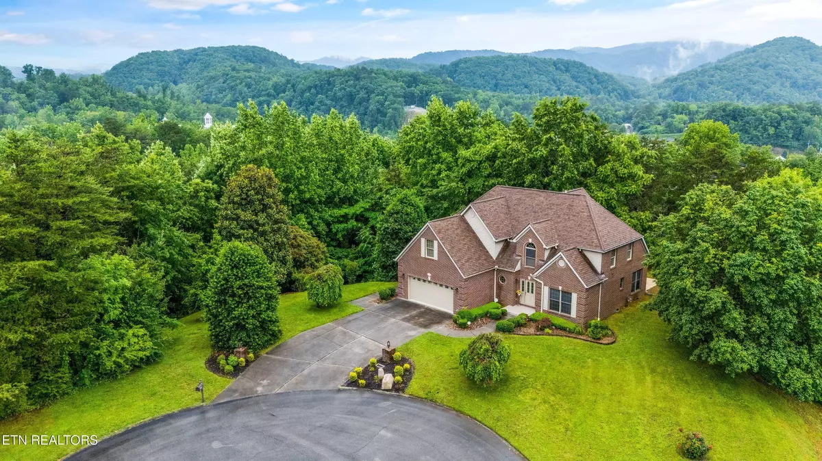 Pigeon Forge, TN 37863,704 Blue Dun CT