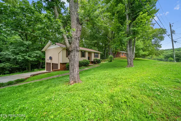 Strawberry Plains, TN 37871,9425 Jim Loy Rd