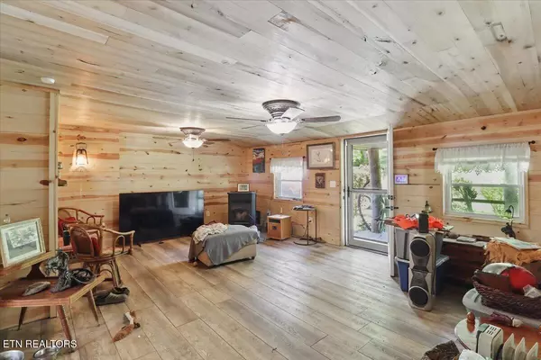 Middlesboro, KY 40965,180 Stevenson Branch Rd