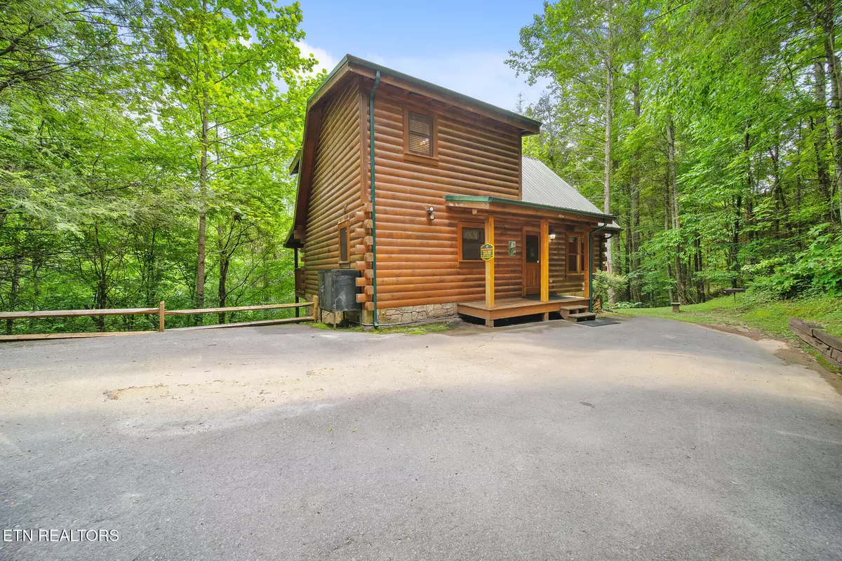 Gatlinburg, TN 37738,756 Yona Trail WAY