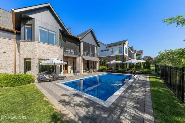 Knoxville, TN 37922,9622 Clingmans Dome DR