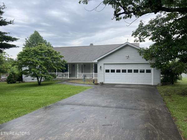 319 Grandview DR, Sparta, TN 38583