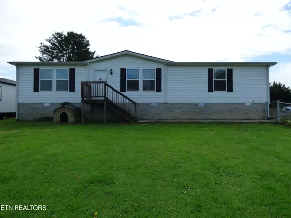 817 Hillendale Rd, Crossville, TN 38572
