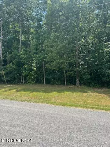 8066 Delaware Dr. DR, Crossville, TN 38572