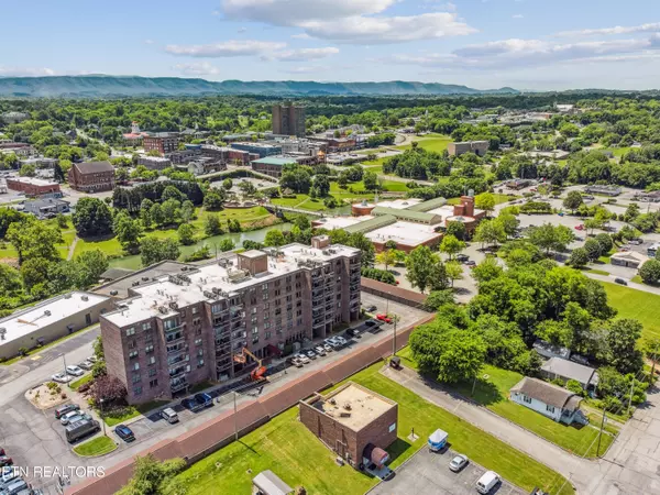 Maryville, TN 37804,203 Regal Tower