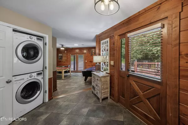 Gatlinburg, TN 37738,1150 Ogle Hills Rd