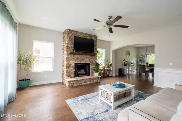 Knoxville, TN 37932,2709 Green Ash Lane