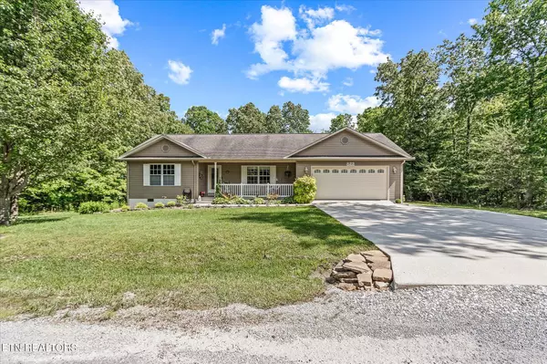 822 Cahita LN, Crossville, TN 38572