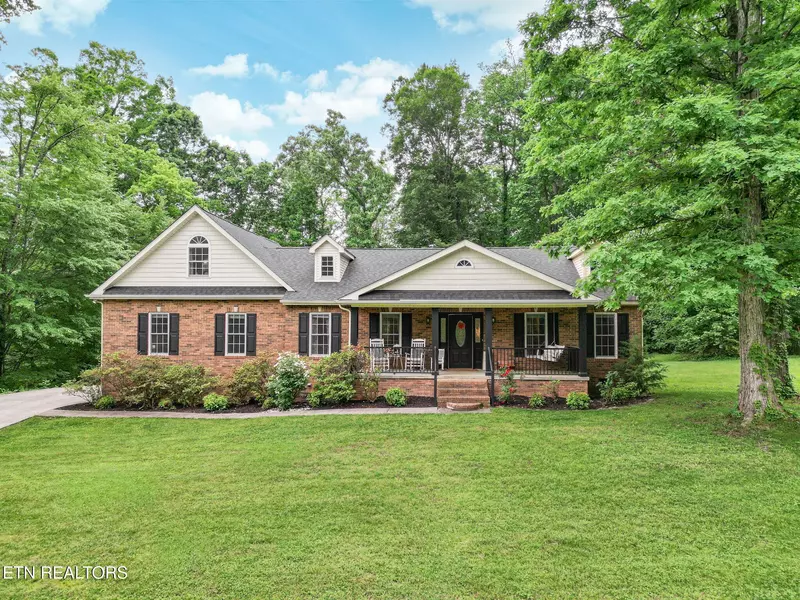 129 Mockingbird Hill LN, Powell, TN 37849