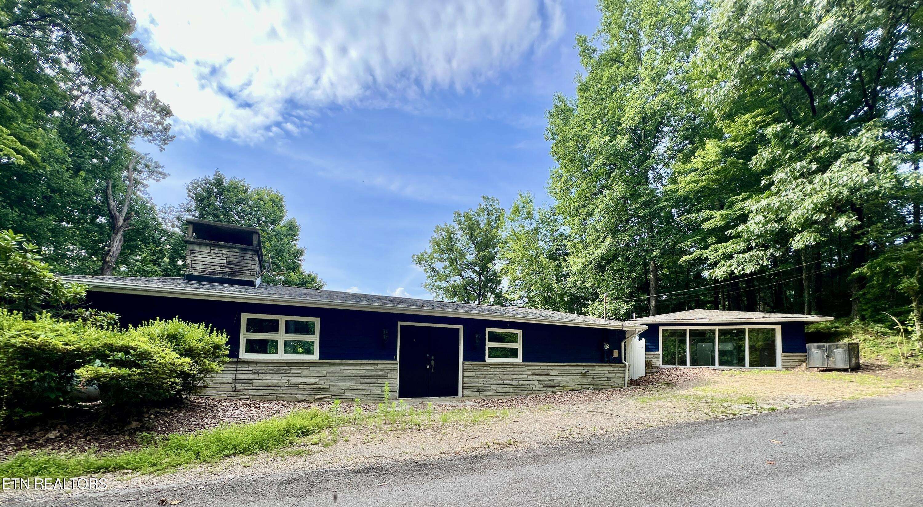 459 Judy Top LN, Sevierville, TN 37876