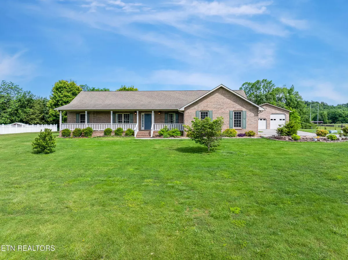 Lenoir City, TN 37771,6799 Hickory Creek Rd