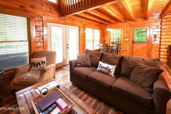 Sevierville, TN 37876,556 Wildwood Forest WAY