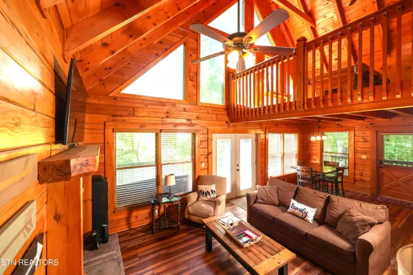 Sevierville, TN 37876,556 Wildwood Forest WAY