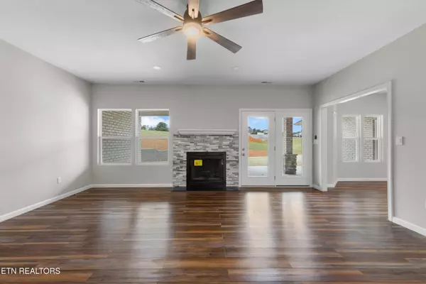 Madisonville, TN 37354,227 Sugar Maple CT