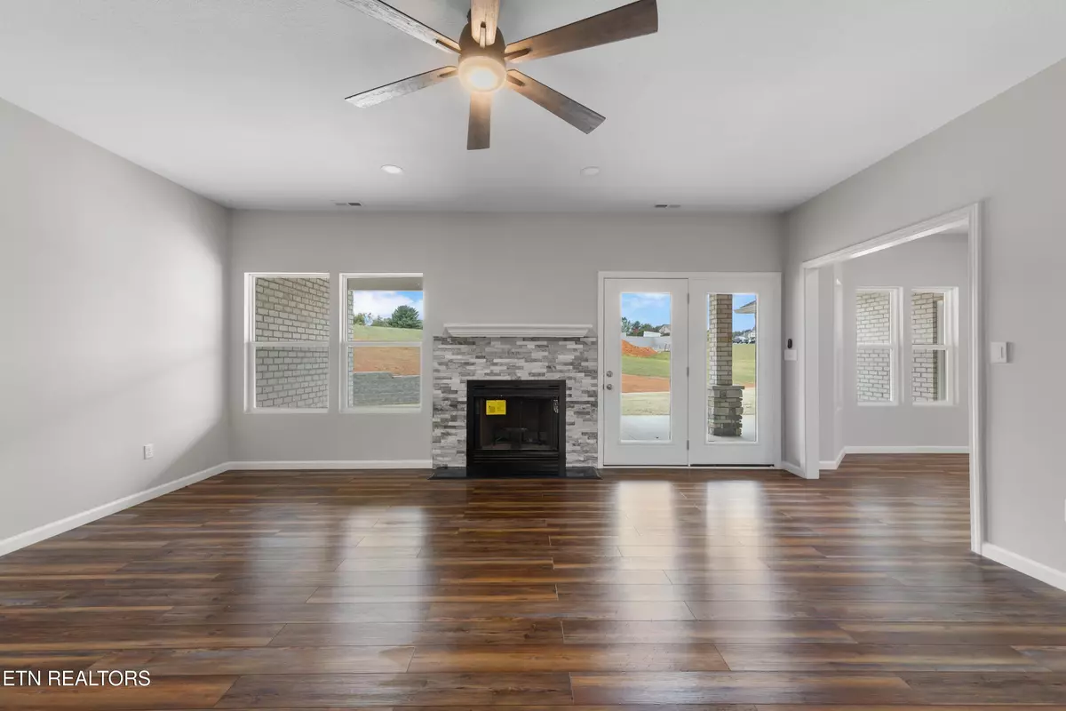 Madisonville, TN 37354,227 Sugar Maple CT