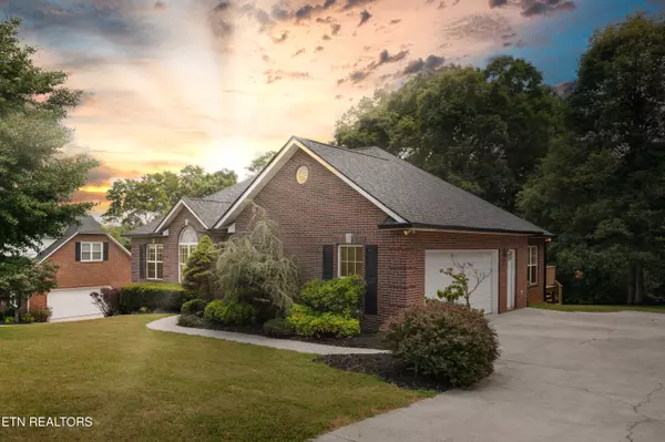 Knoxville, TN 37918,5312 Windingbrooke LN