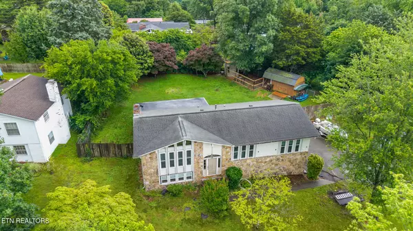 Knoxville, TN 37909,5408 Yosemite Tr