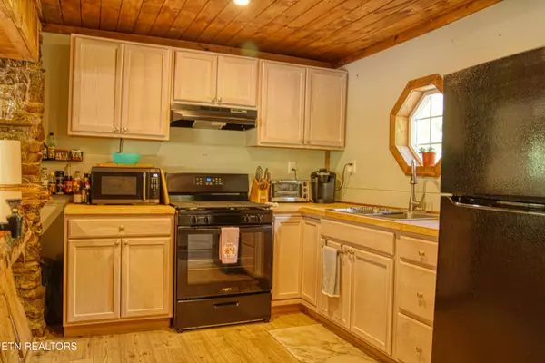 Jamestown, TN 38556,3516 Leatherwood Ford Rd