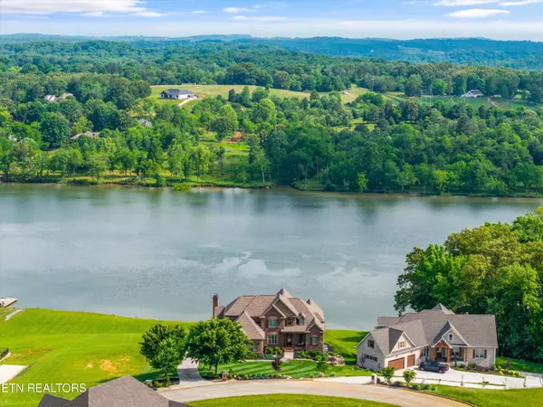 Loudon, TN 37774,436 Silent River LN