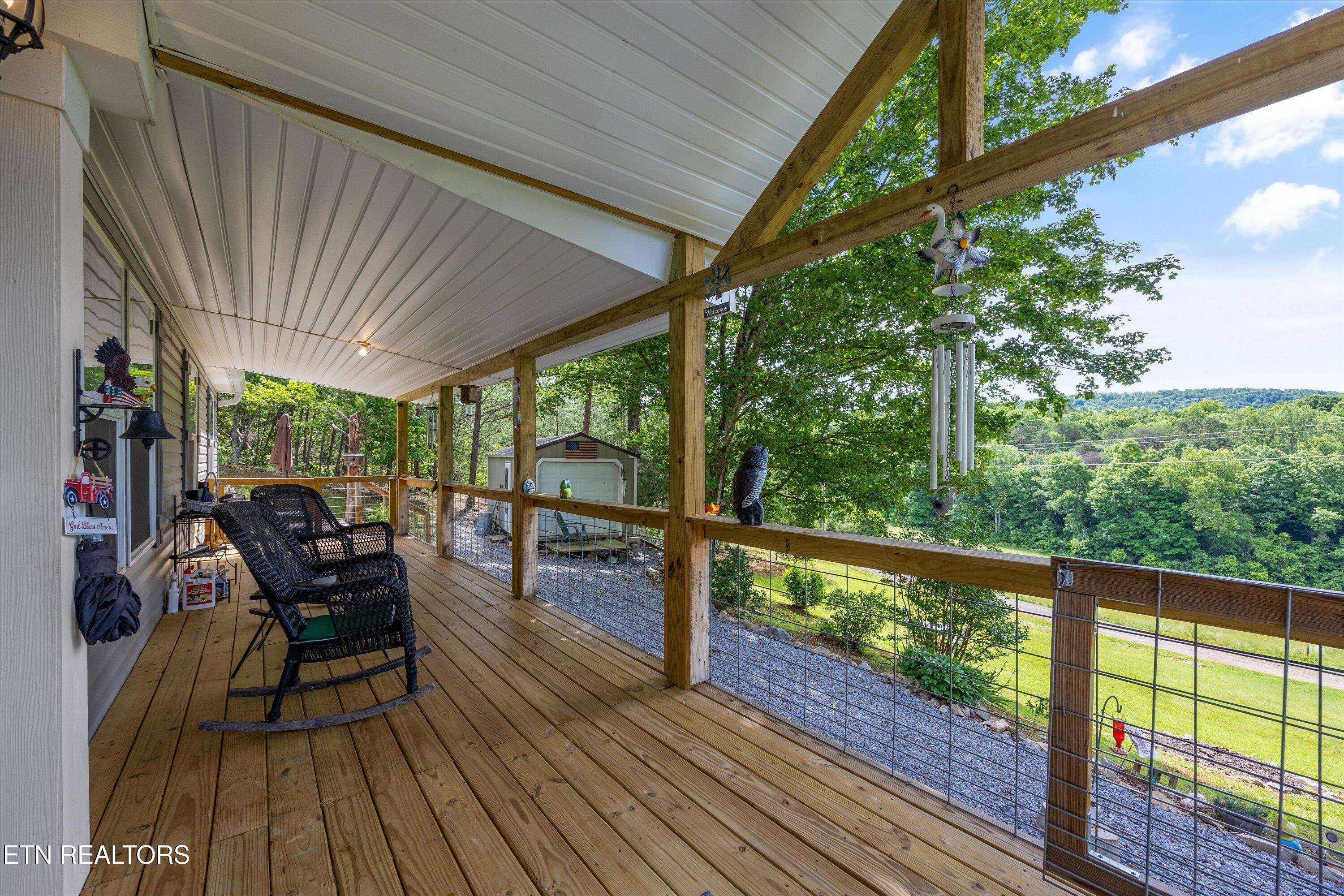 New Tazewell, TN 37825,235 Neely DR