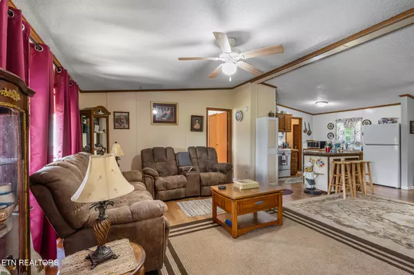 Sweetwater, TN 37874,427 Old Sweetwater Rd