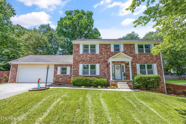 1913 Bishops Bridge Rd, Knoxville, TN 37922