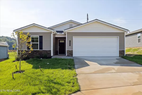 132 N Rolling Meadows Drive, Harriman, TN 37748