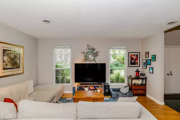 Knoxville, TN 37919,7914 Gleason Rd #1134