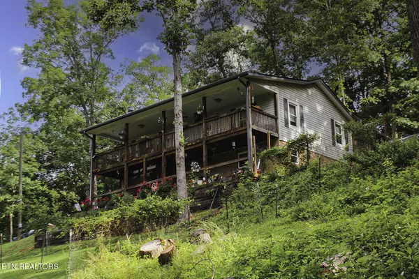 Kodak, TN 37764,3916 Gilbertson WAY