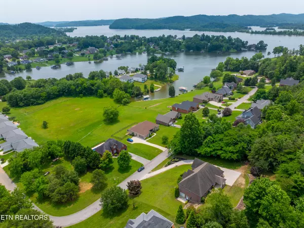 Kingston, TN 37763,128 Harbour View WAY