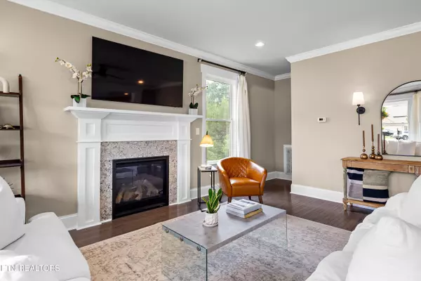 Maryville, TN 37803,670 Karch DR