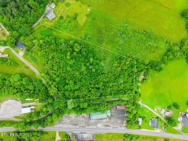 Jellico, TN 37762,Creekmore LN