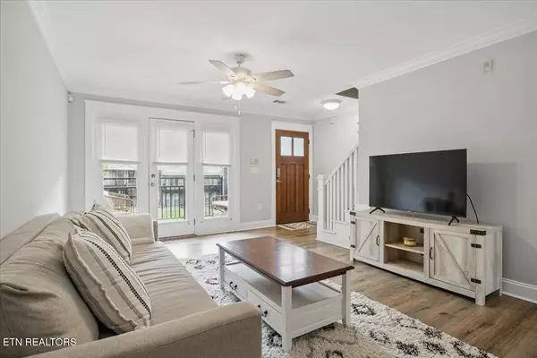 Knoxville, TN 37920,3950 Cherokee Woods Way #204