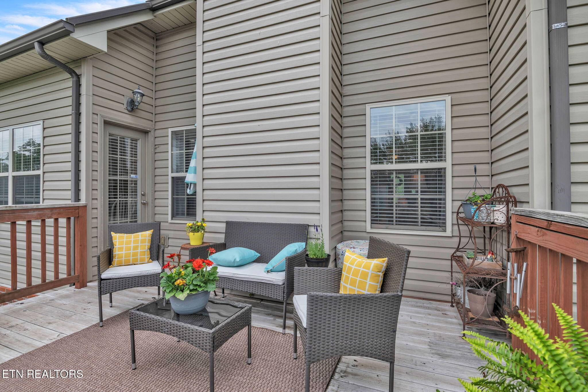 Knoxville, TN 37938,3260 Whispering Oaks DR