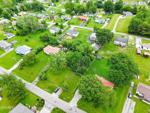 Valley View Rd, Lafollette, TN 37766