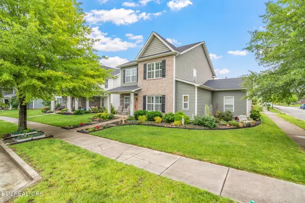 Oak Ridge, TN 37830,128 Hackberry St