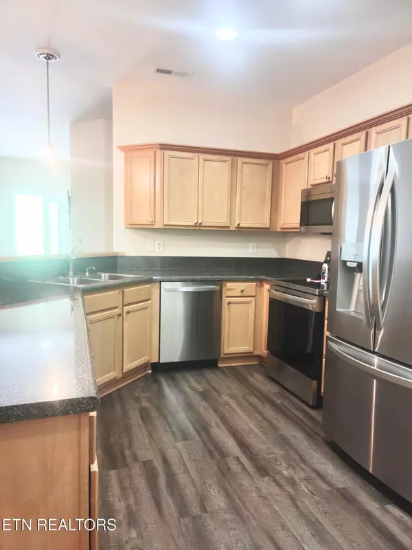 Oak Ridge, TN 37830,147 Hatleyberry St