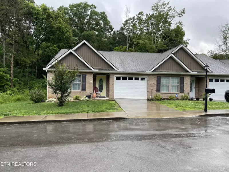 152 Oak Place CIR, Madisonville, TN 37354