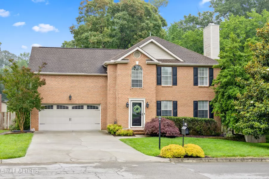 8224 Kingstree LN, Knoxville, TN 37919