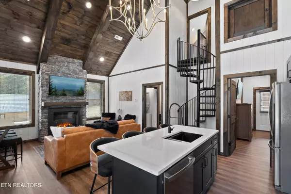 Pigeon Forge, TN 37863,575 Warbonnet WAY