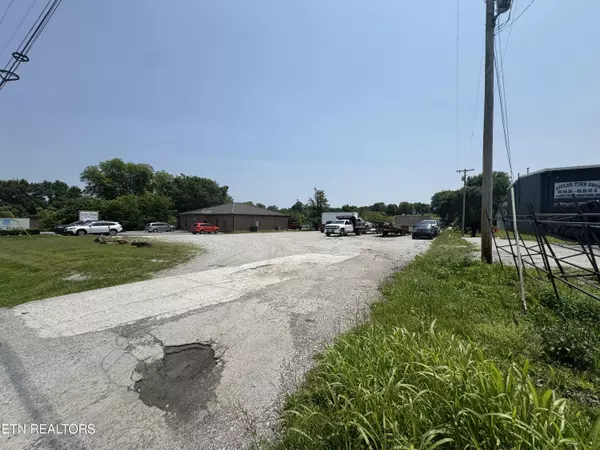 Jacksboro, TN 37757,2527 Jacksboro PIKE