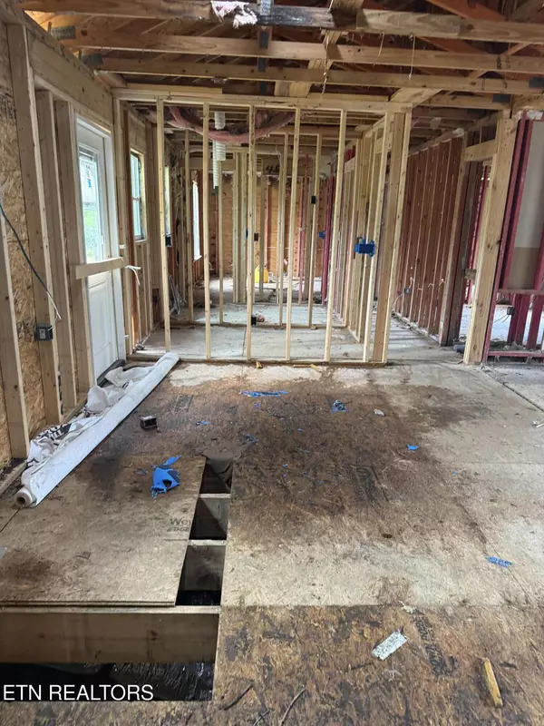 Knoxville, TN 37915,1962 Rosedale Ave