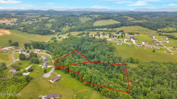 Tazewell, TN 37879,Della LN
