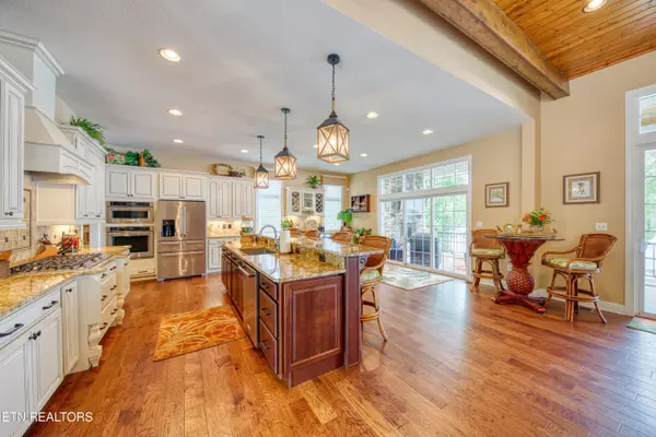 Jacksboro, TN 37757,429 Hiawassee View DR