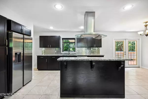 Knoxville, TN 37922,9005 Carlton CIR