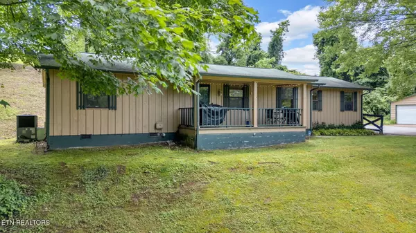 Rocky Top, TN 37769,844 Norris Fwy