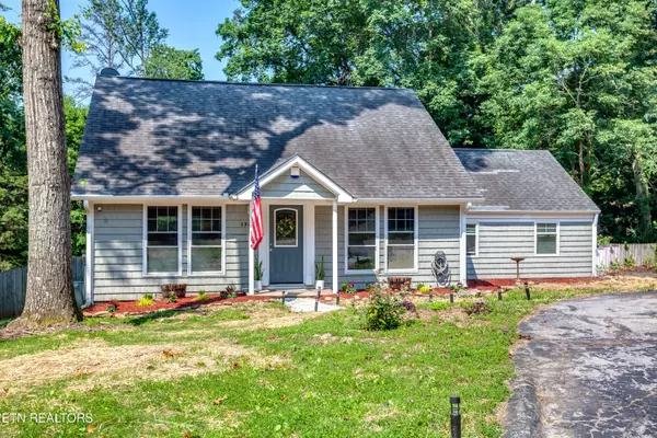 Knoxville, TN 37932,1304 Live Oak CIR