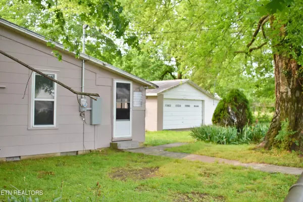Spring City, TN 37381,174 Jackson Ave