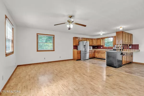 Caryville, TN 37714,131 Shady LN