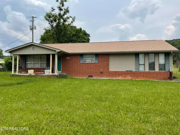 Maynardville, TN 37807,532 John Deere DR